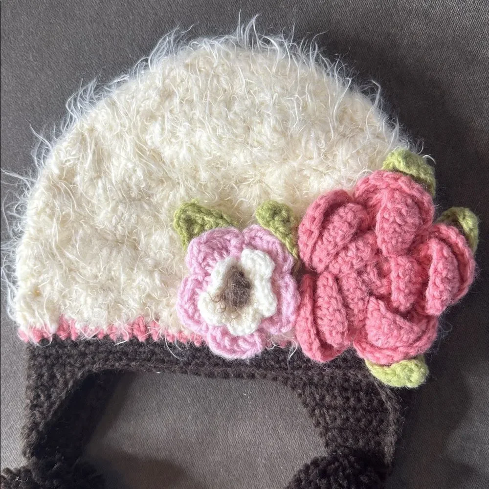 Daisy Baby Crocheted Girls Toddler Beanie Hat White Pink Flowers 12-24 month NEW